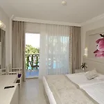 Seaden Corolla Hotell