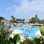 Seaden Corolla Hotell