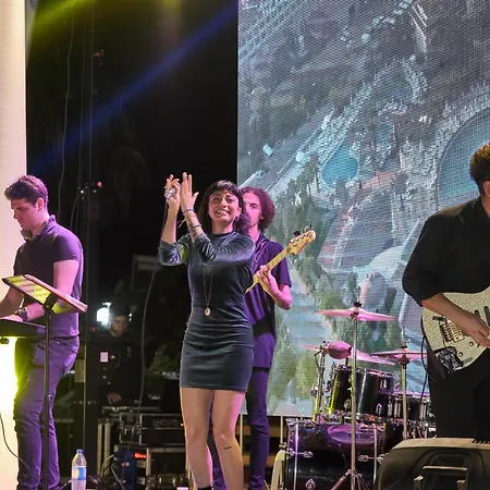 Seaden Corolla Hotel