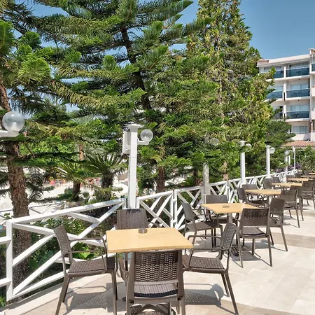 Seaden Corolla Hotel