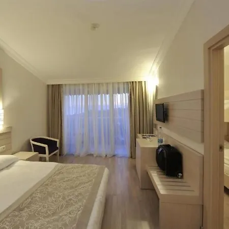 Seaden Corolla Hotel 4*