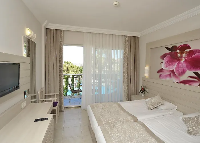 Seaden Corolla Hotel