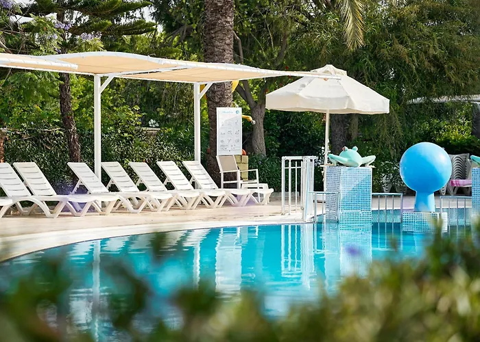 Seaden Corolla Hotel Side