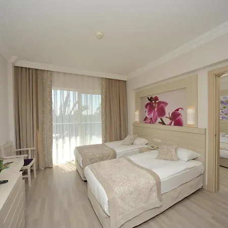 Hotell Seaden Corolla 4*