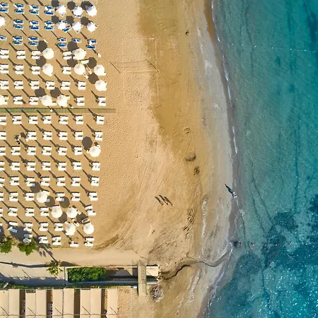 Seaden Corolla Hotell Side