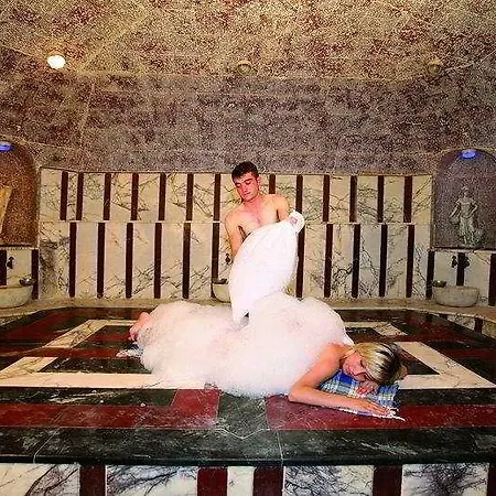 Seaden Corolla Hotell Side