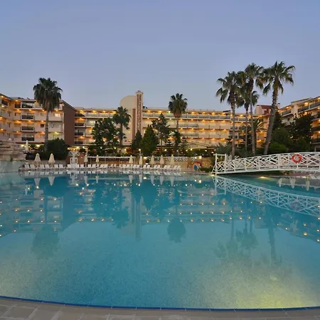 Seaden Corolla Hotell Side