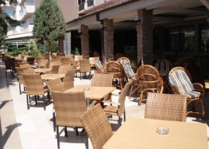 Seaden Corolla Hotel Side